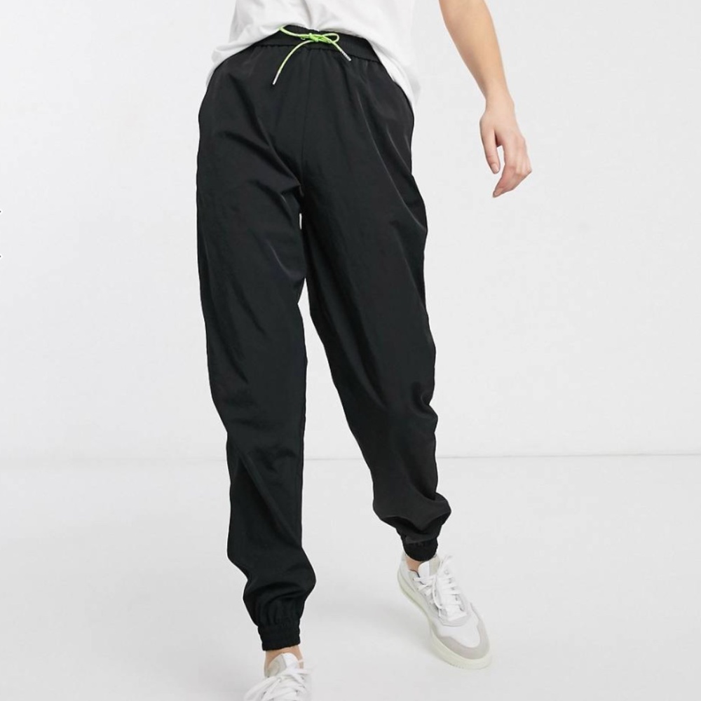 ASOS DESIGN Tall Shell Jogger - Picture 2 of 5